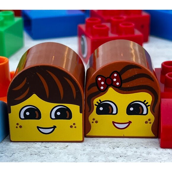 LEGO Duplo Mixed Lot 3 Lbs 2 Oz Bright Multicolor Blocks Figures Accessories - Picture 10 of 16